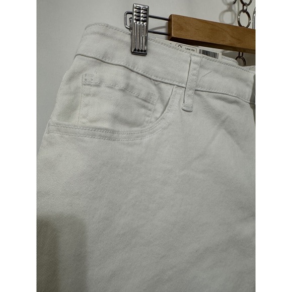 Rebecca Minkoff 90's Short White Denim High Rise Relaxed Fit Size 16 NWT - Picture 2 of 10
